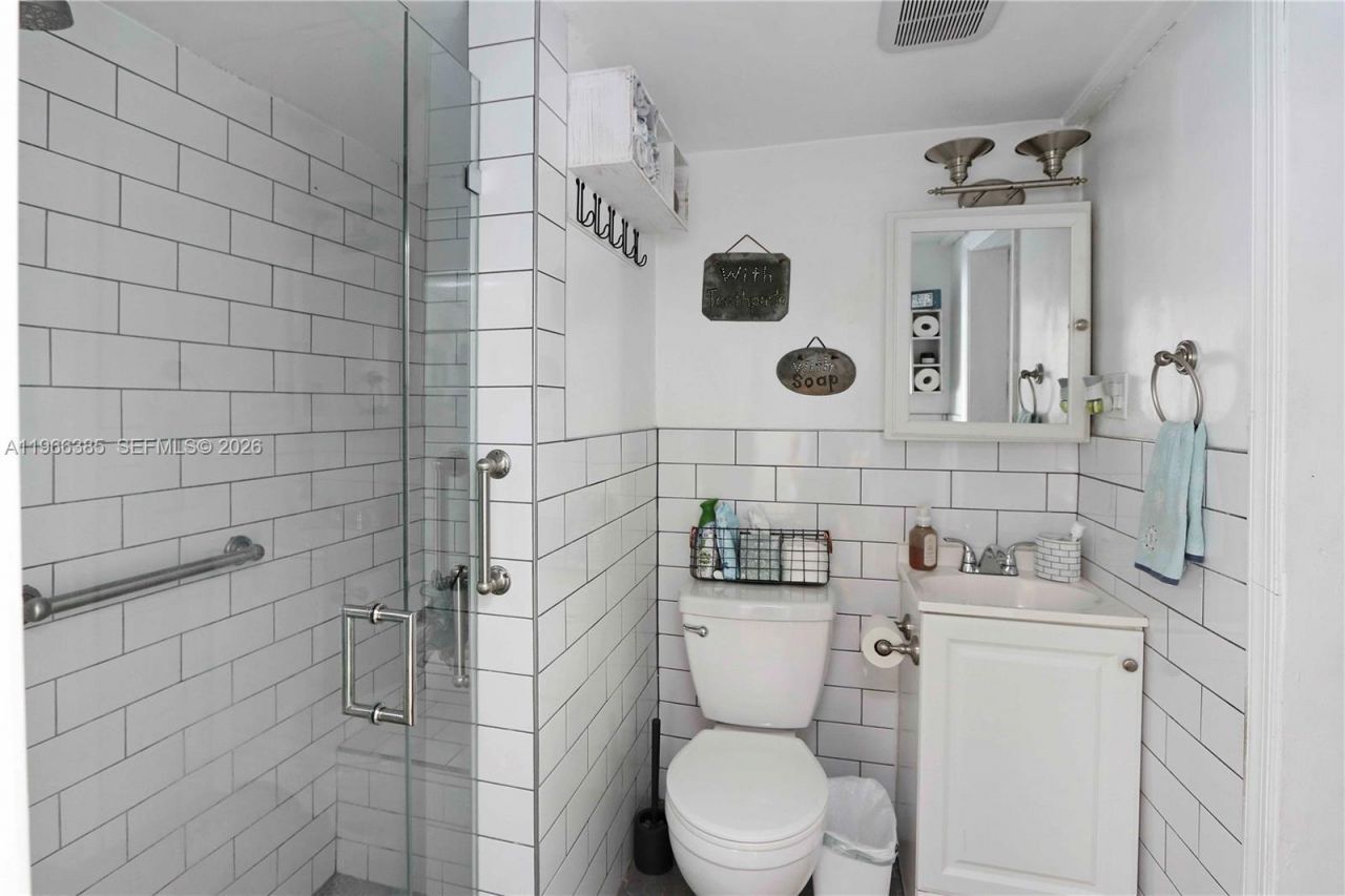 1221 SW 74th Ct , Miami, FL 33144 Photo