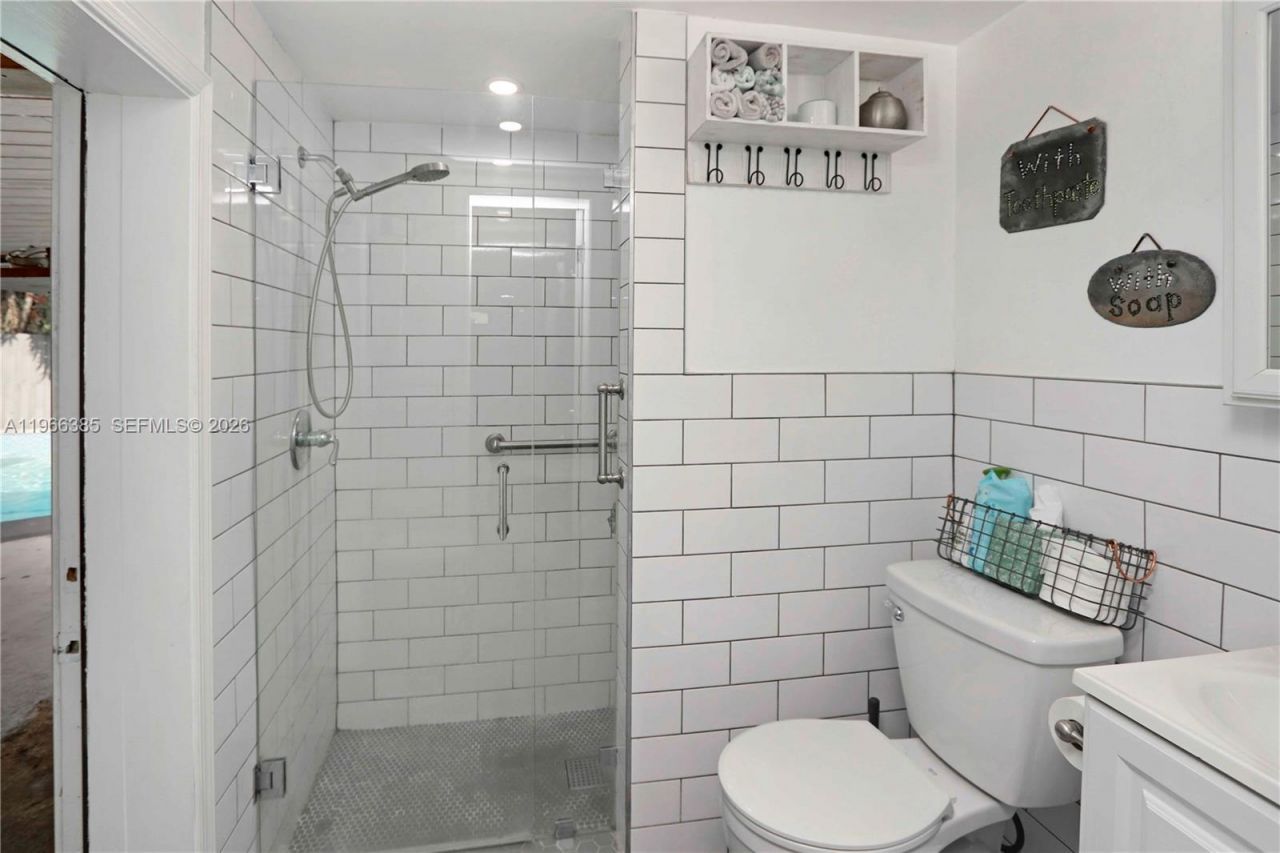 1221 SW 74th Ct , Miami, FL 33144 Photo