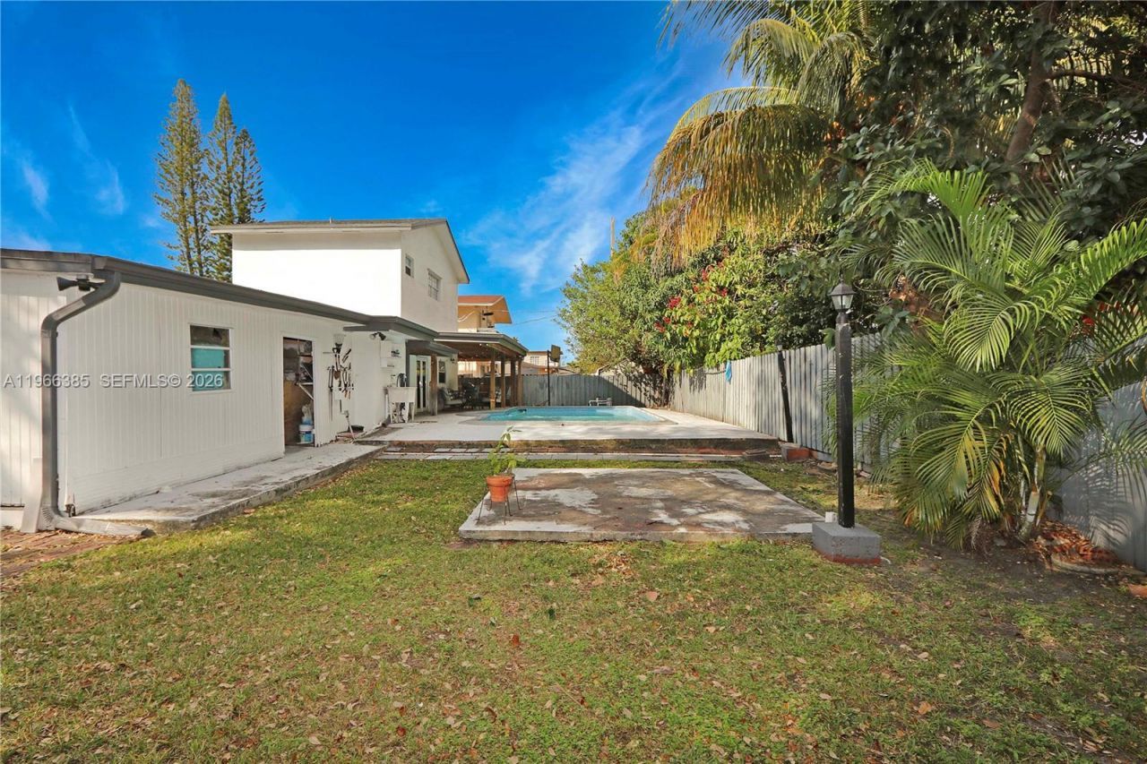 1221 SW 74th Ct , Miami, FL 33144 Photo