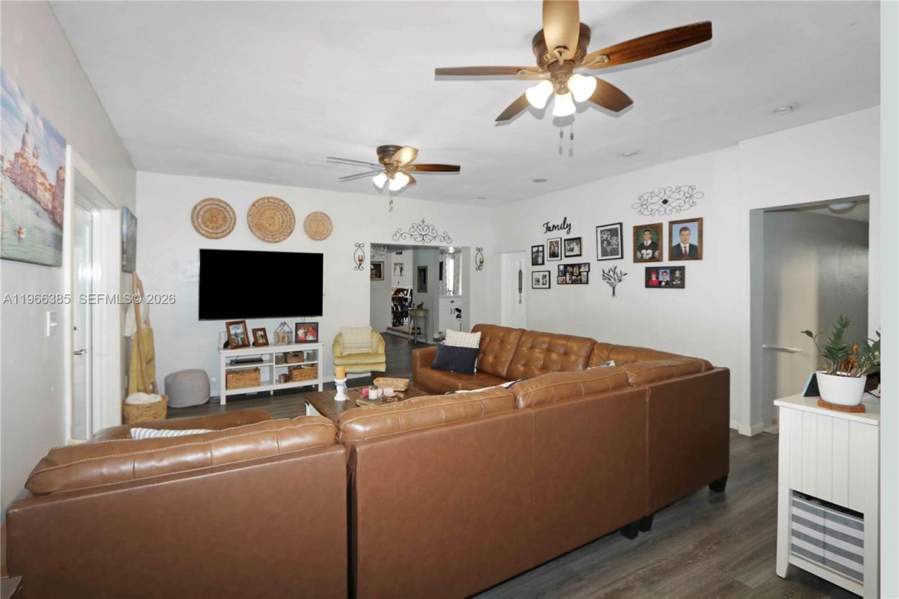 1221 SW 74th Ct , Miami, FL 33144 Photo