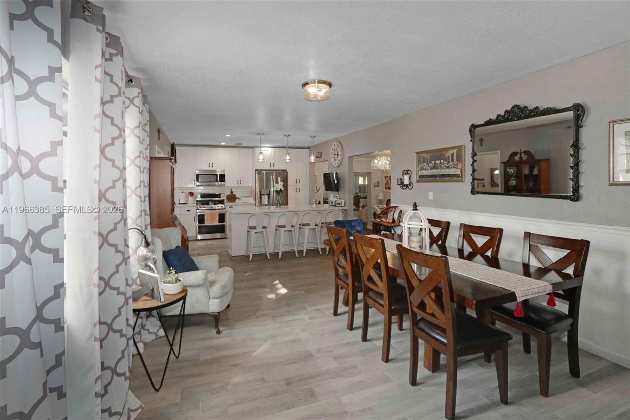 1221 SW 74th Ct , Miami, FL 33144 Photo