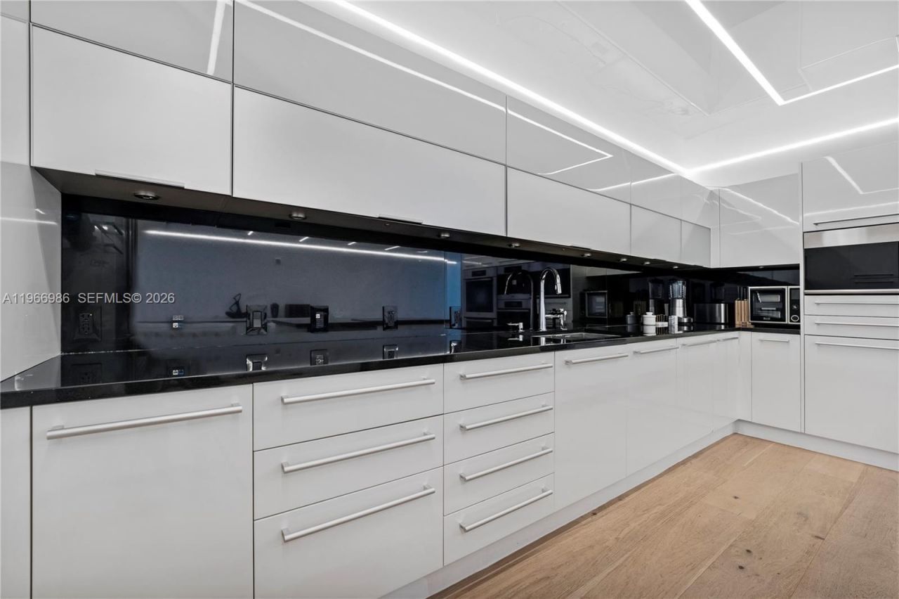 17121 Collins Ave, Unit 4803, Sunny Isles Beach, FL 33160 Photo