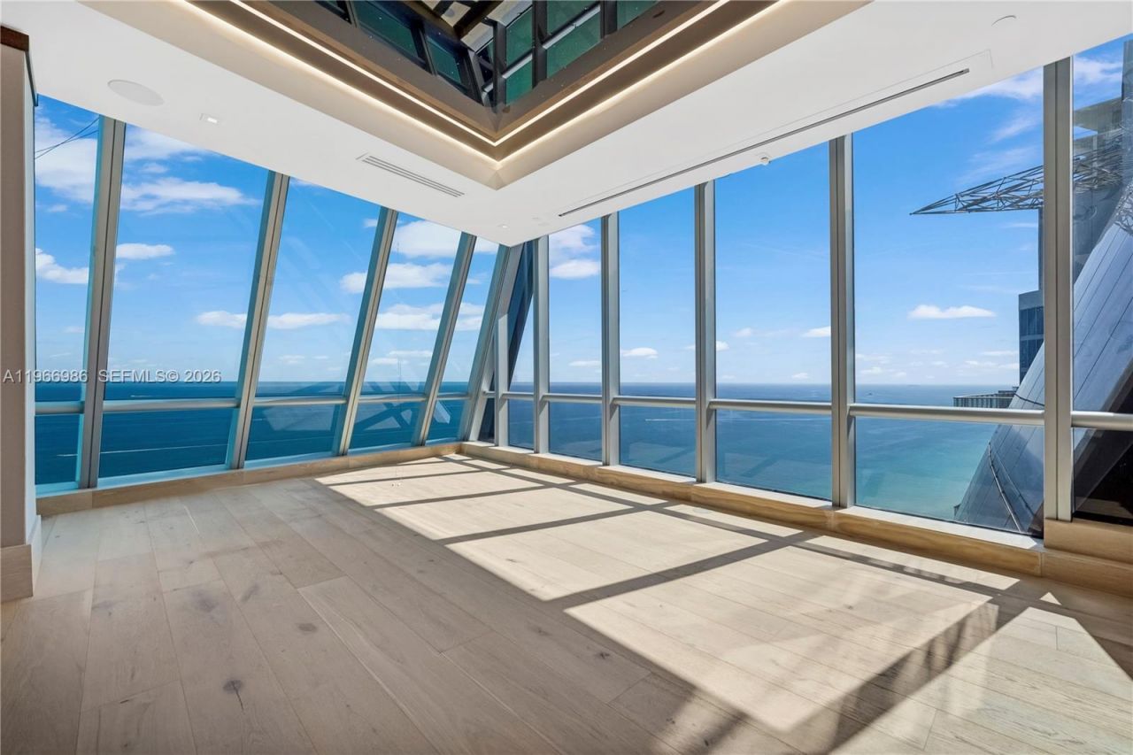 17121 Collins Ave, Unit 4803, Sunny Isles Beach, FL 33160 Photo