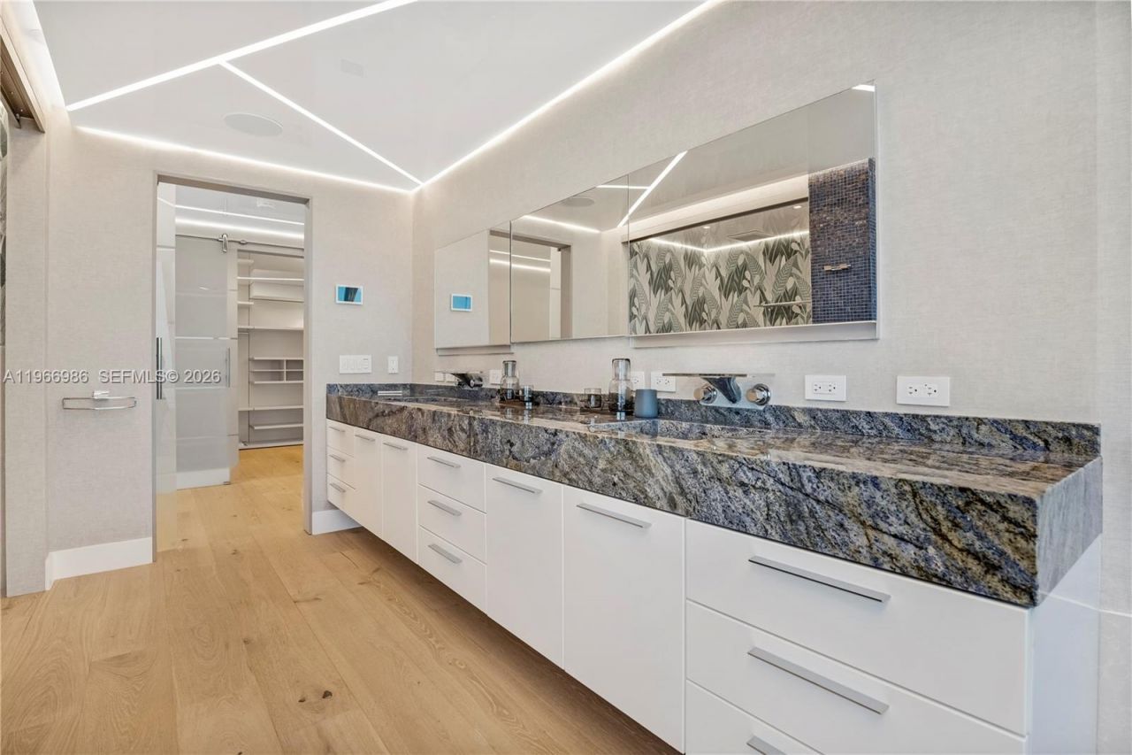 17121 Collins Ave, Unit 4803, Sunny Isles Beach, FL 33160 Photo