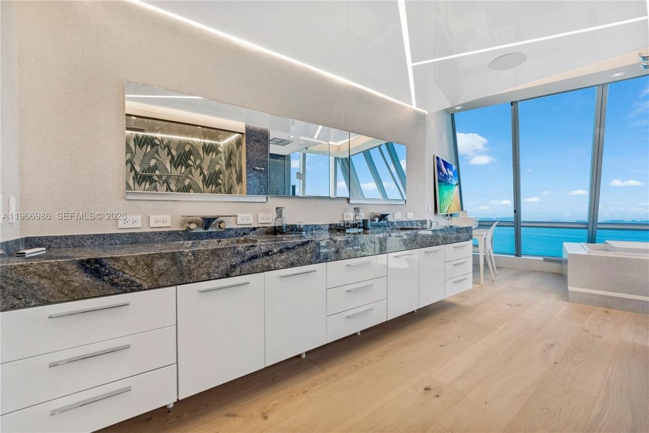 17121 Collins Ave, Unit 4803, Sunny Isles Beach, FL 33160 Photo