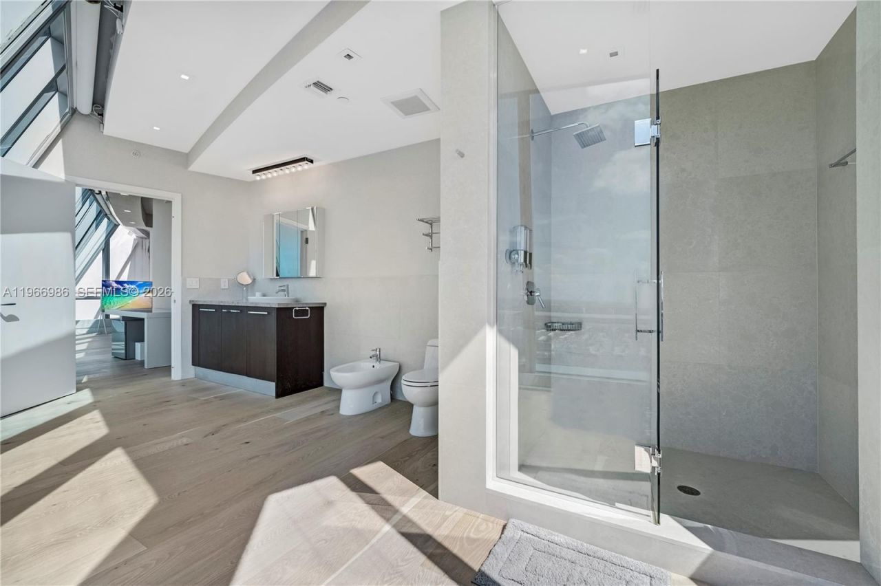 17121 Collins Ave, Unit 4803, Sunny Isles Beach, FL 33160 Photo