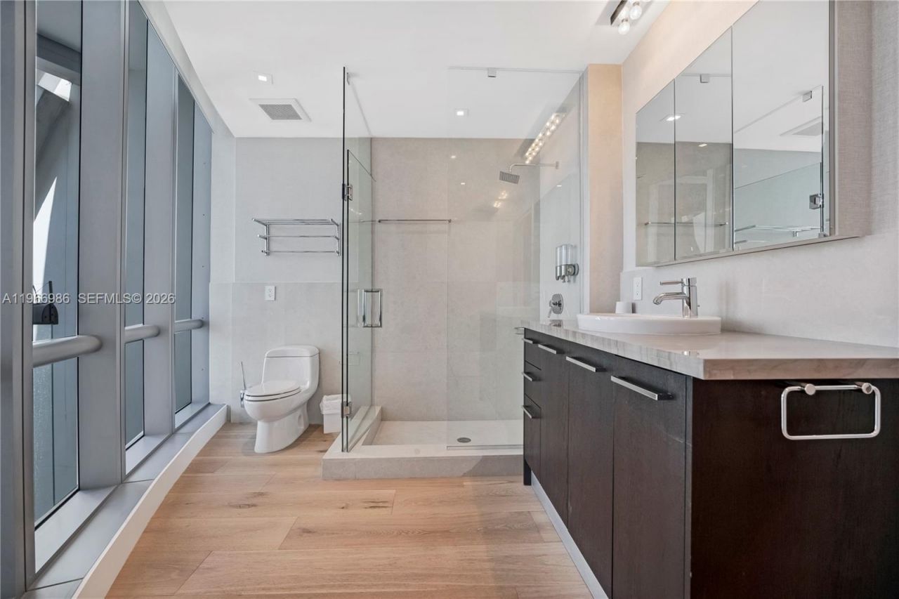 17121 Collins Ave, Unit 4803, Sunny Isles Beach, FL 33160 Photo