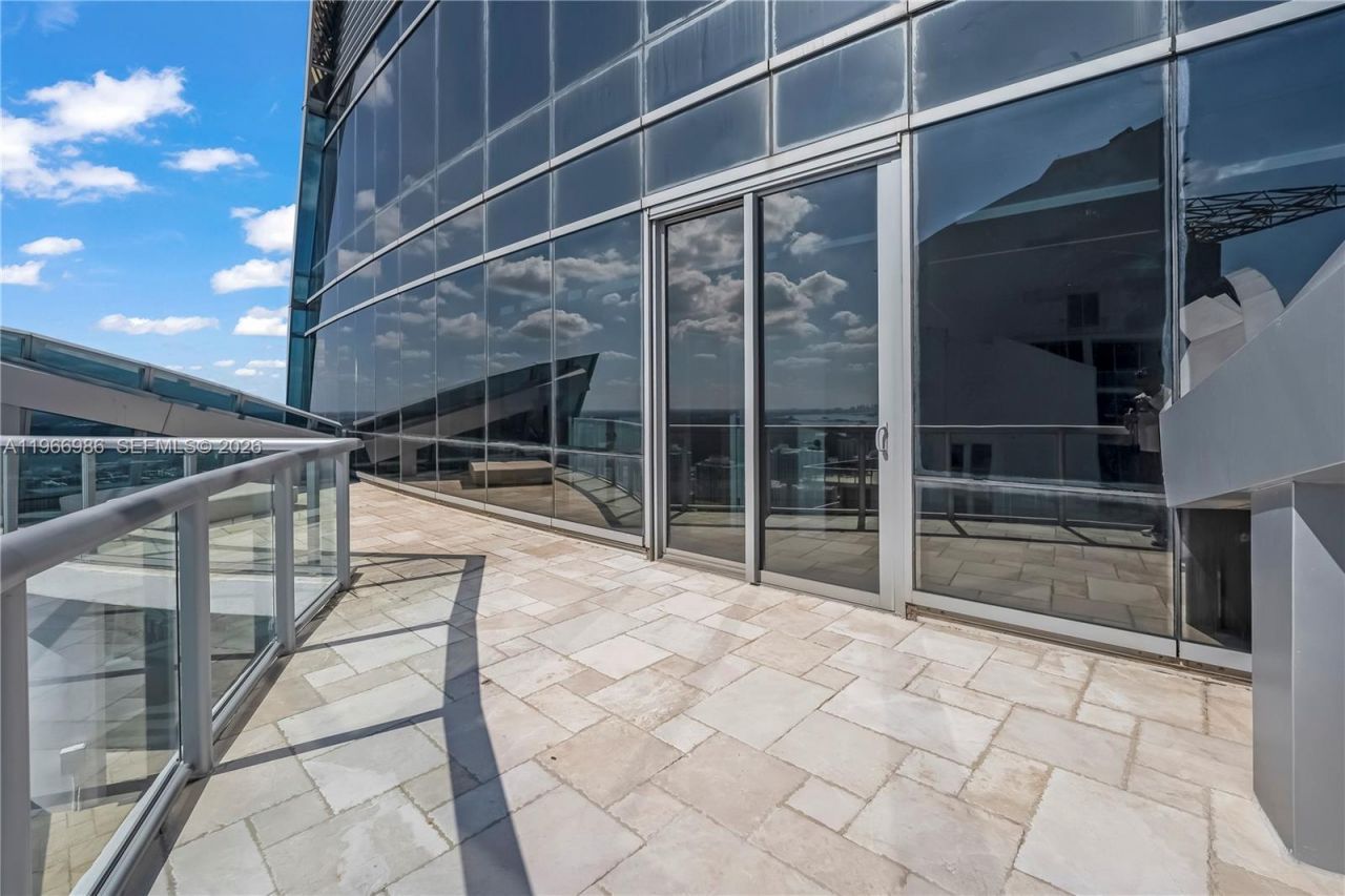 17121 Collins Ave, Unit 4803, Sunny Isles Beach, FL 33160 Photo