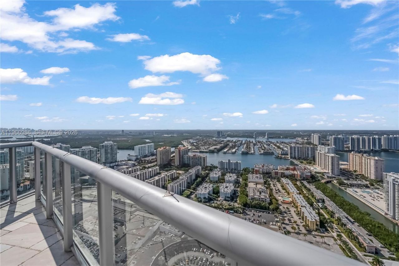 17121 Collins Ave, Unit 4803, Sunny Isles Beach, FL 33160 Photo