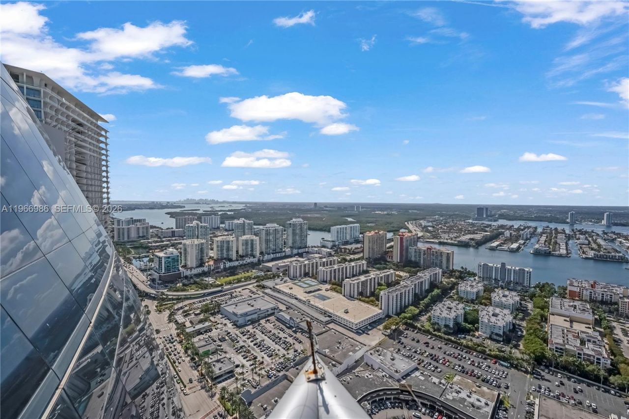 17121 Collins Ave, Unit 4803, Sunny Isles Beach, FL 33160 Photo