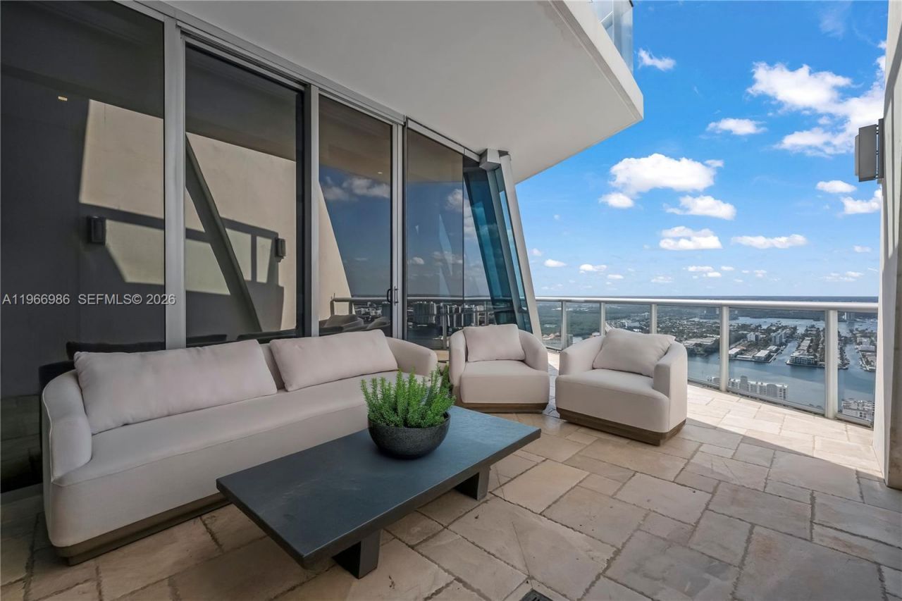 17121 Collins Ave, Unit 4803, Sunny Isles Beach, FL 33160 Photo