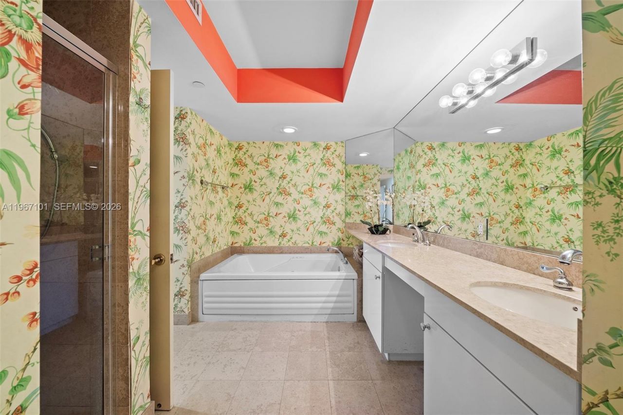 4775 Collins Ave , Unit 1203, Miami Beach, FL 33140 Photo