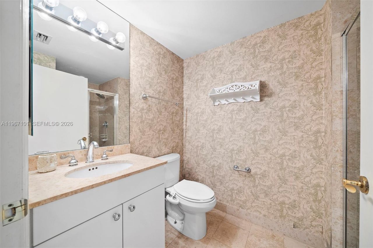 4775 Collins Ave , Unit 1203, Miami Beach, FL 33140 Photo