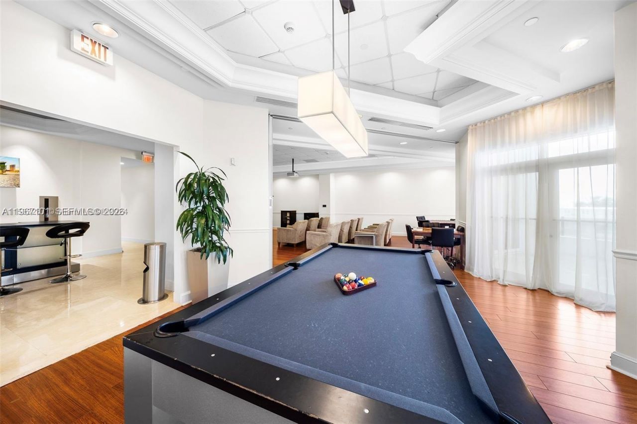 4775 Collins Ave , Unit 1203, Miami Beach, FL 33140 Photo