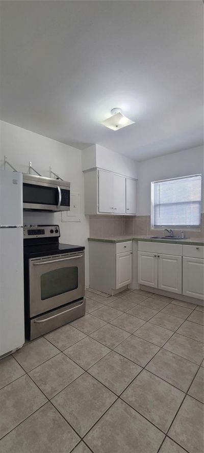 2615 SW 22nd Ave, Unit 14, Miami, FL 33133 Photo