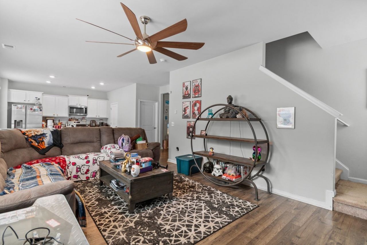 308 Emery Oak Dr.  Photo 8