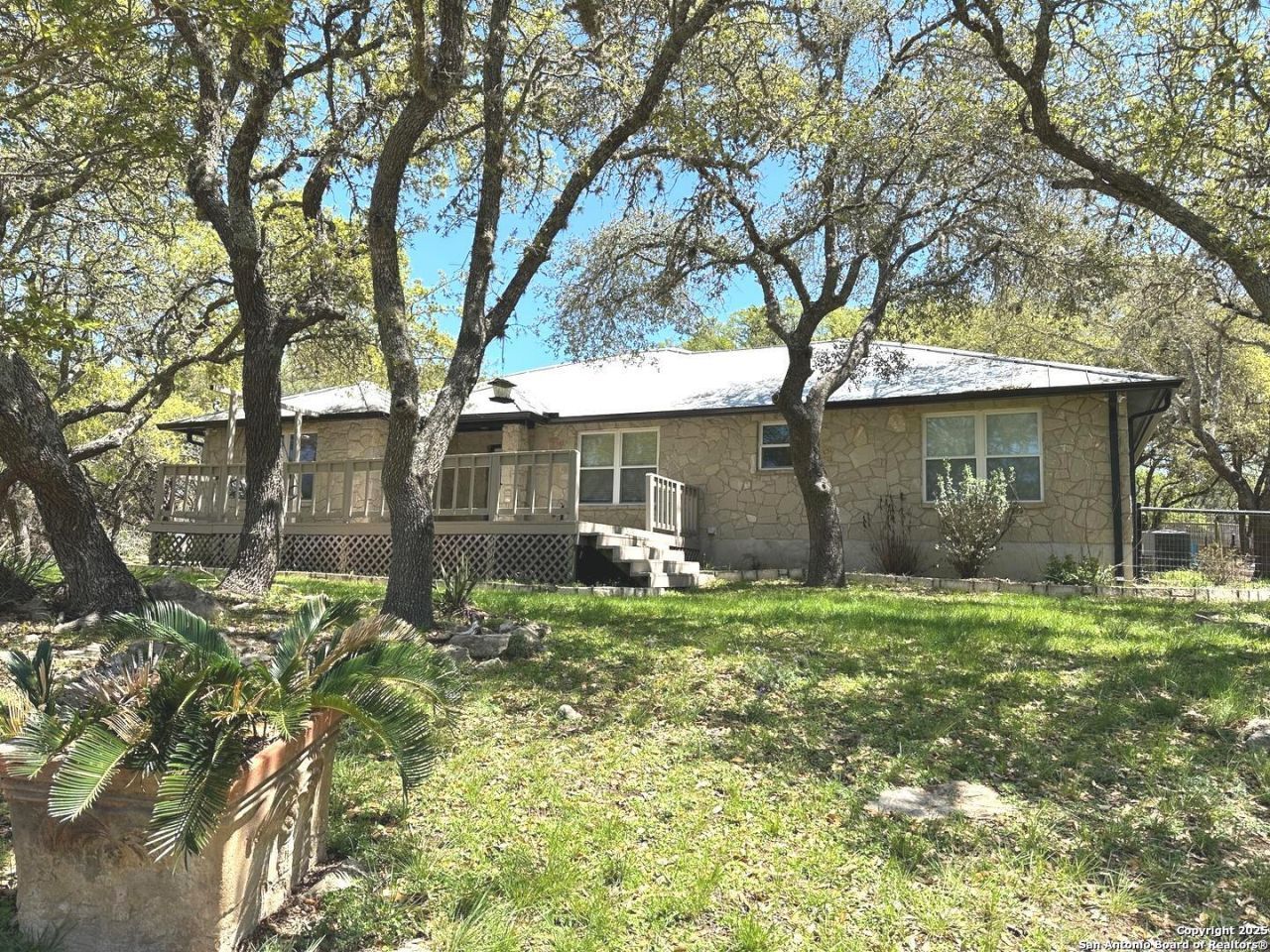 310 Remington, Bergheim, TX 78004 Main Photo