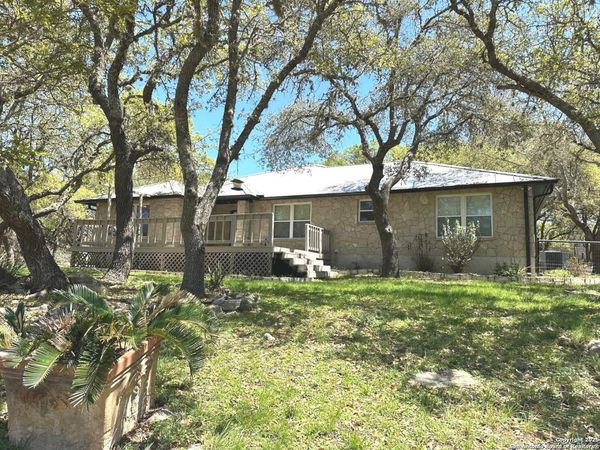 310 remington, Bergheim, TX 78004