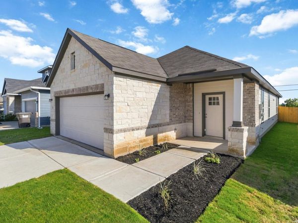11122 Schmidt Lane, Converse, TX 78109