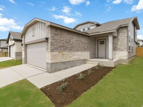 2917 Leclerc Road, Converse, TX 78109