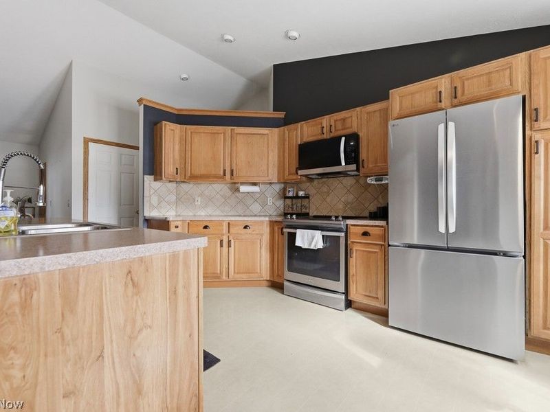 2714 19th Street NW, Canton, OH 44708 Photo 4