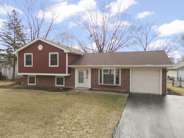 127 Monticello Circle, Bolingbrook, IL 60440