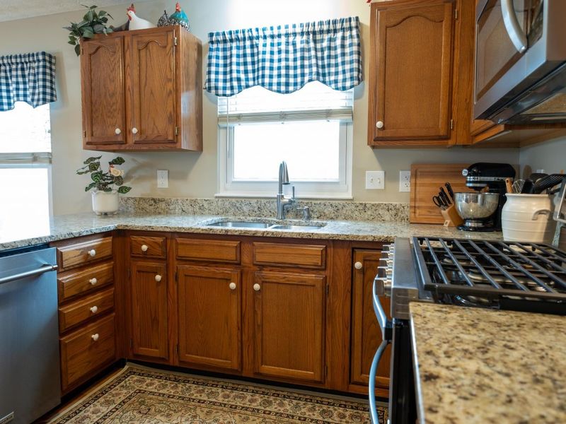 2891 Honeysuckle Lane, Hilliard, OH 43026 Photo 7