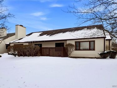 53 Old Meadow Drive, Amherst, NY 14051