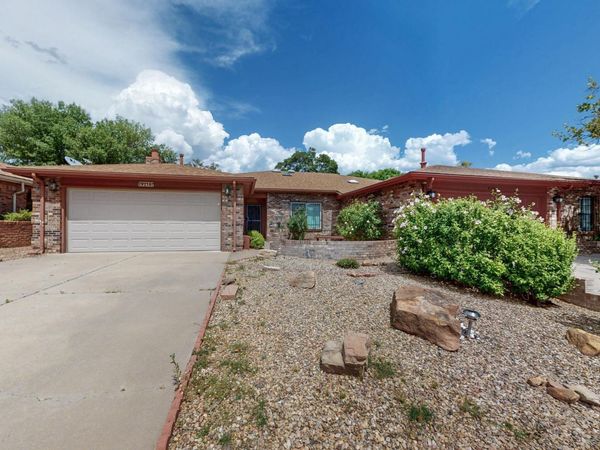 9214 Admiral Lowell Place NE, Albuquerque, NM 87111