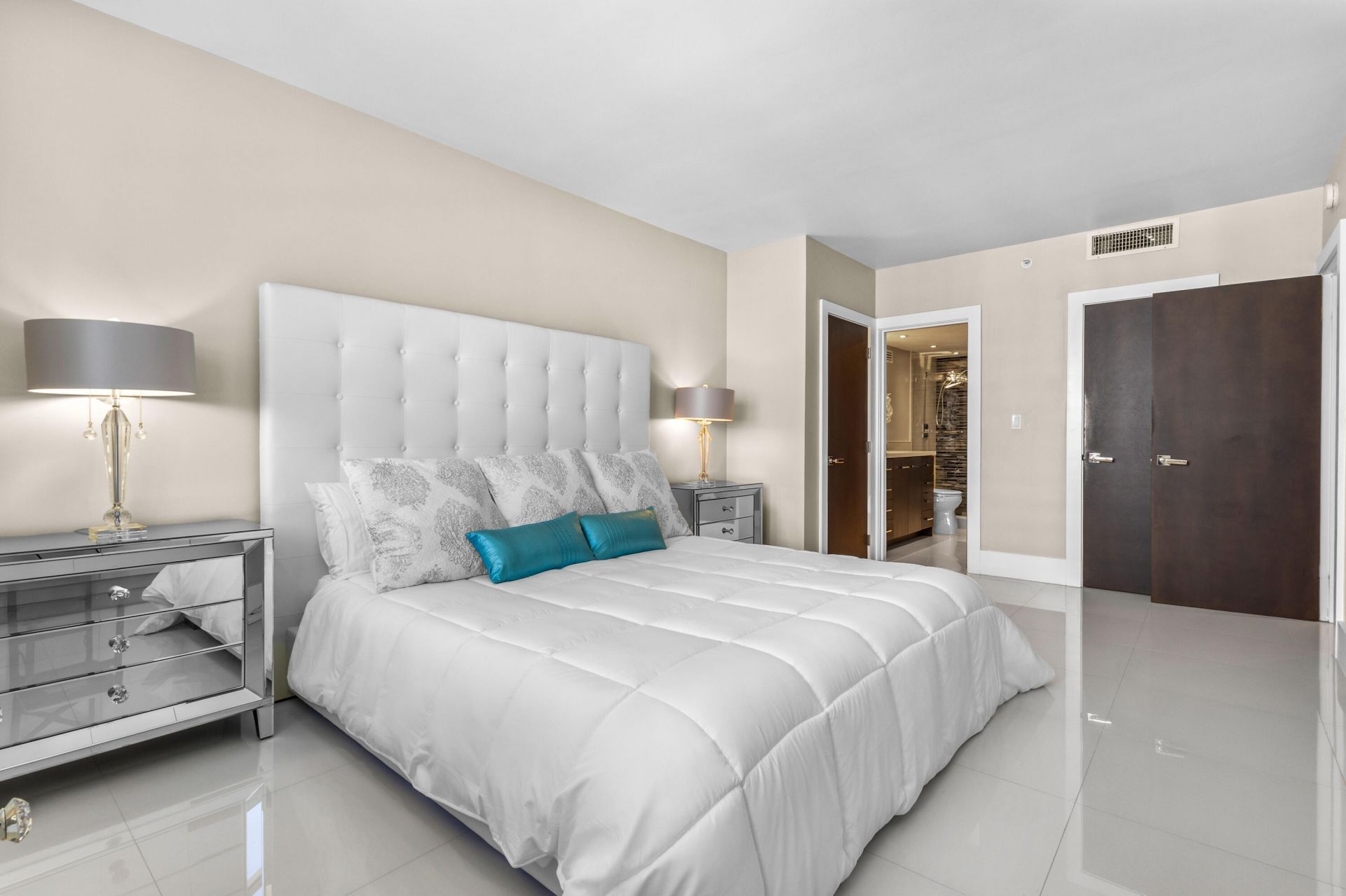 2501 S Ocean Drive, Unit 1136, Hollywood, FL 33019 Photo