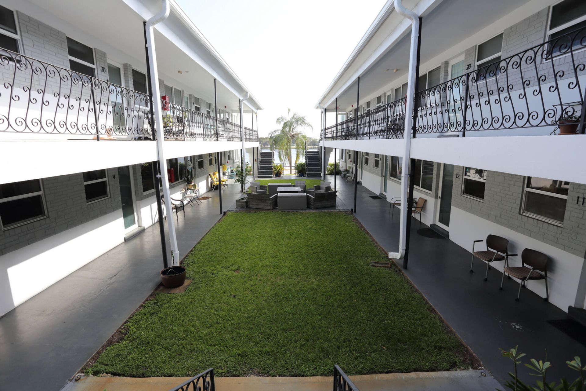 302 Lake Osborne Drive, Unit 9, Lake Worth Beach, FL 33461 Photo