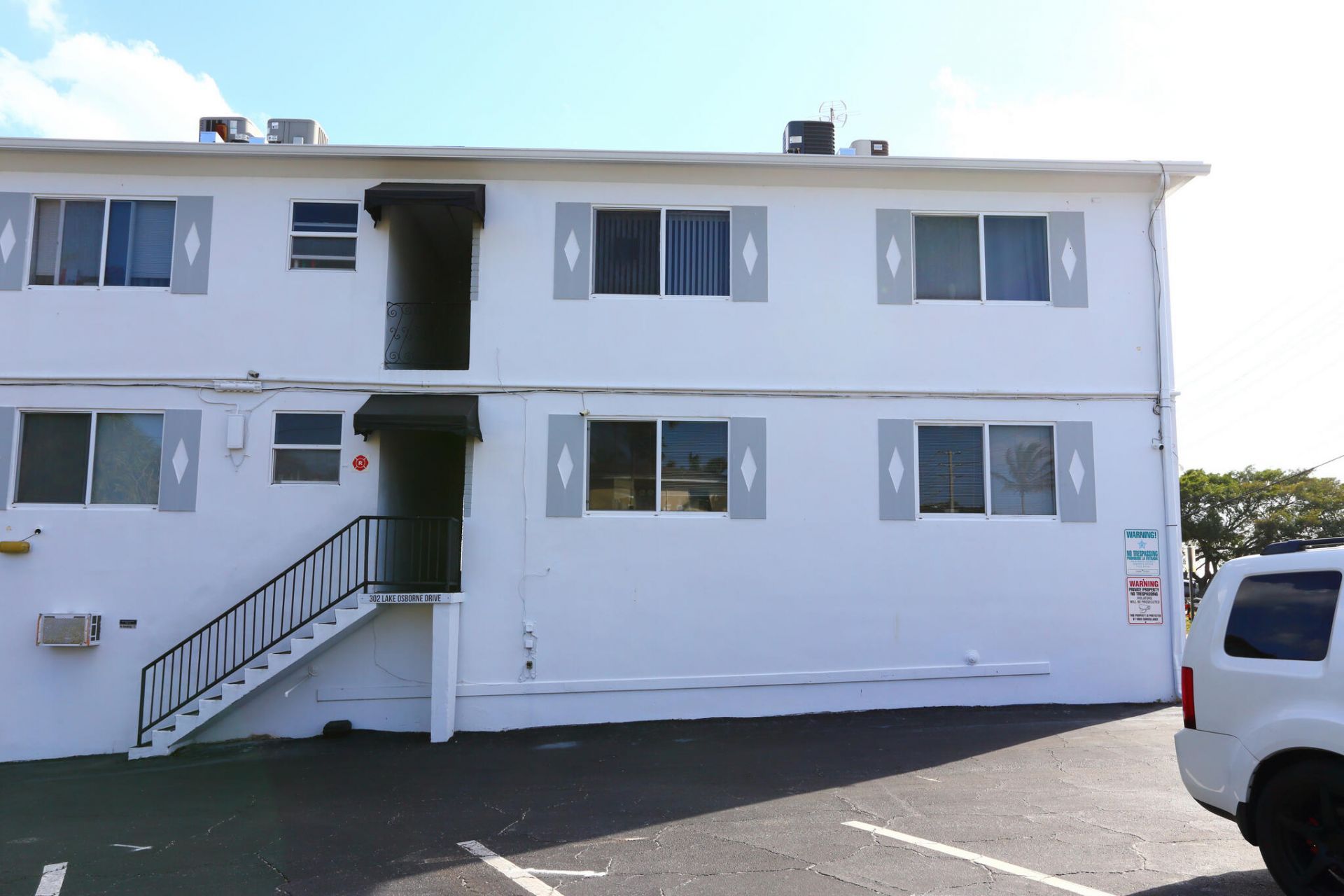 302 Lake Osborne Drive, Unit 9, Lake Worth Beach, FL 33461 Photo