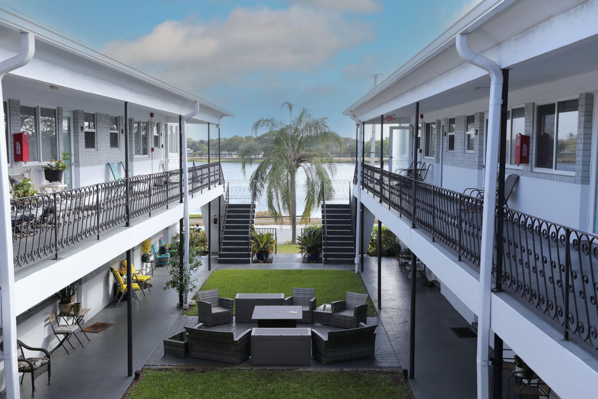 302 Lake Osborne Drive, Unit 9, Lake Worth Beach, FL 33461 Photo