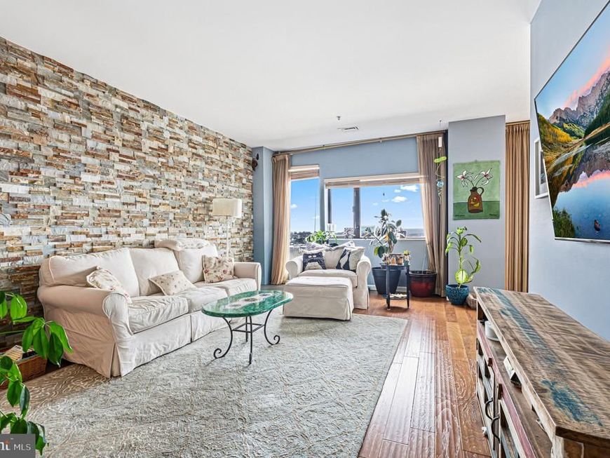 10 E Lee Street, Unit 1204, Baltimore, MD 21202 Main Photo