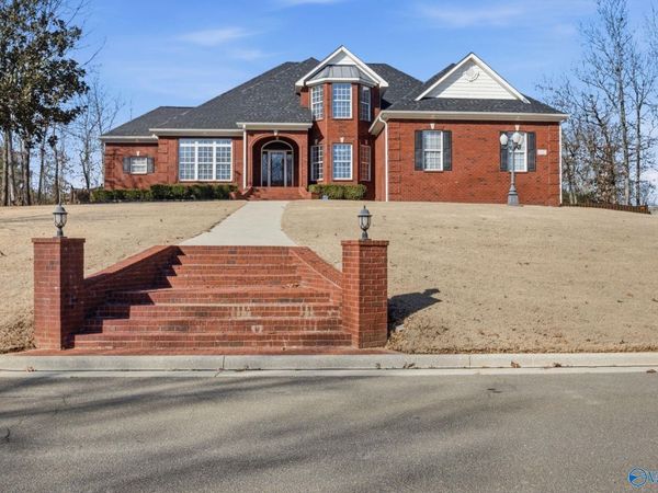 11077 Drennen Drive, Tanner, AL 35671