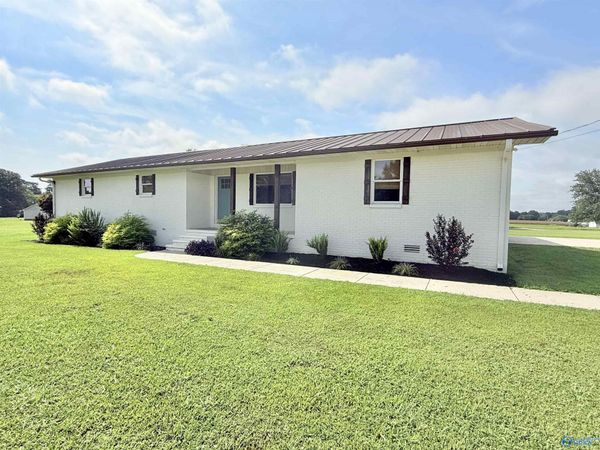 17150 Felton Drive, Athens, AL 35614