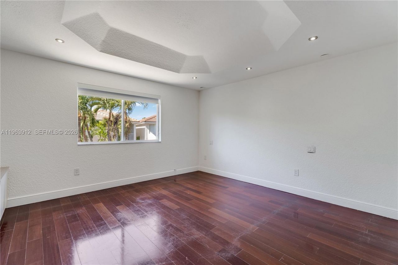 7044 NW 115th Ct, Doral, FL 33178 Photo