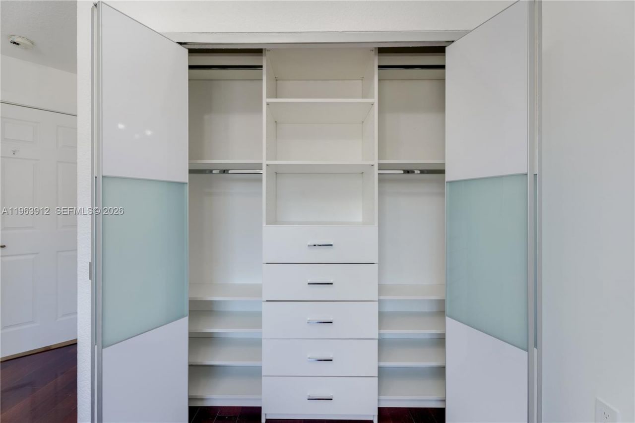 7044 NW 115th Ct, Doral, FL 33178 Photo