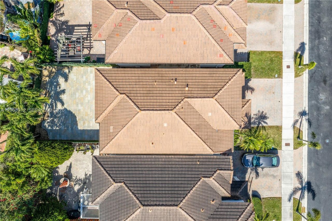 7044 NW 115th Ct, Doral, FL 33178 Photo