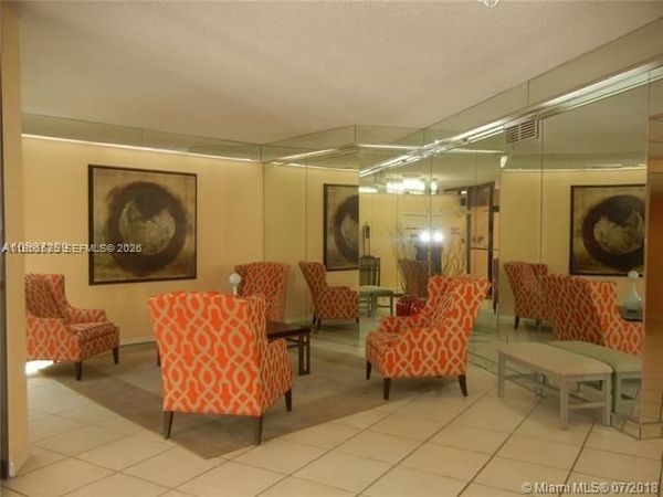1300 St Charles Pl, Unit 302, Pembroke Pines, FL 33026