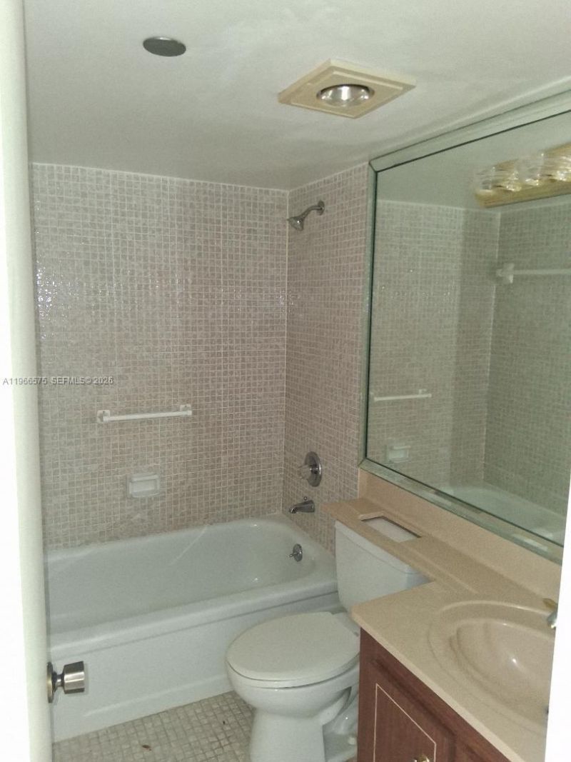 1300 St Charles Pl, Unit 302, Pembroke Pines, FL 33026 Photo