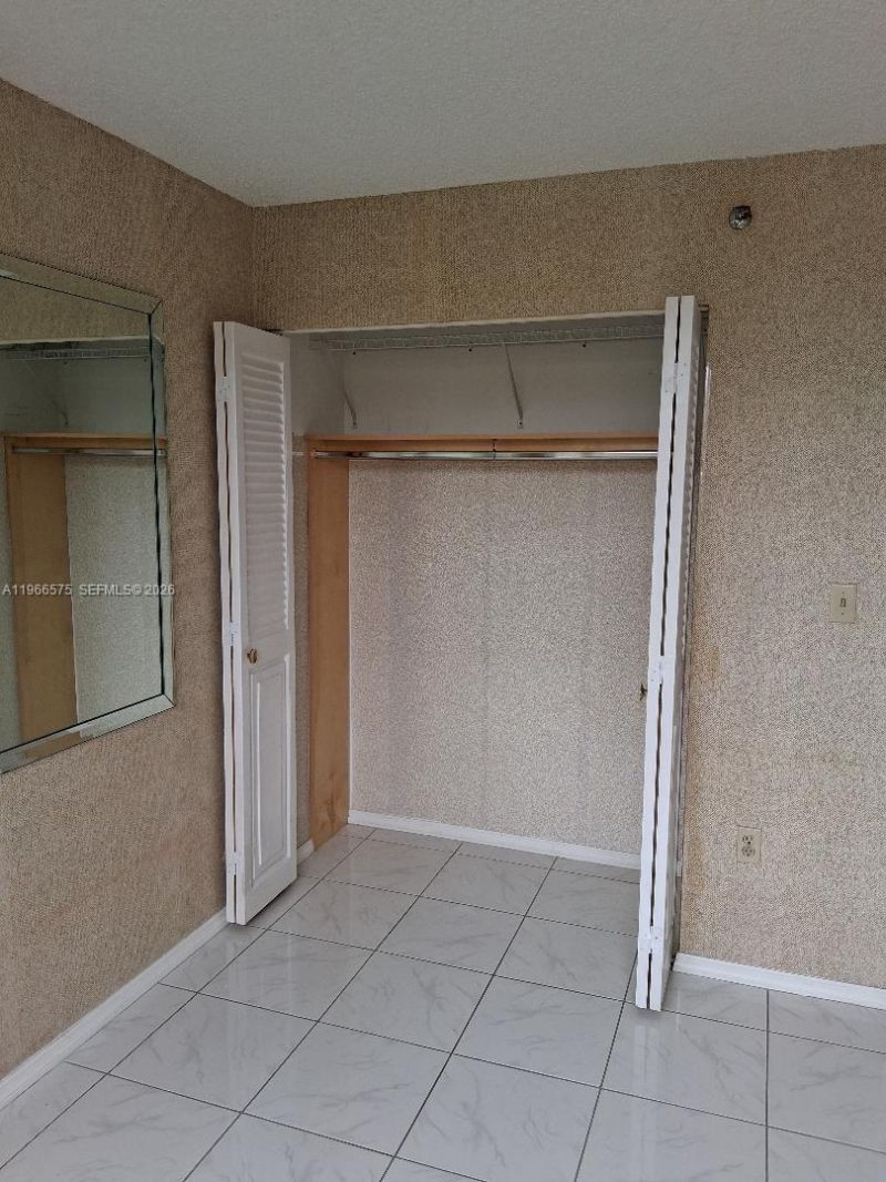 1300 St Charles Pl, Unit 302, Pembroke Pines, FL 33026 Photo