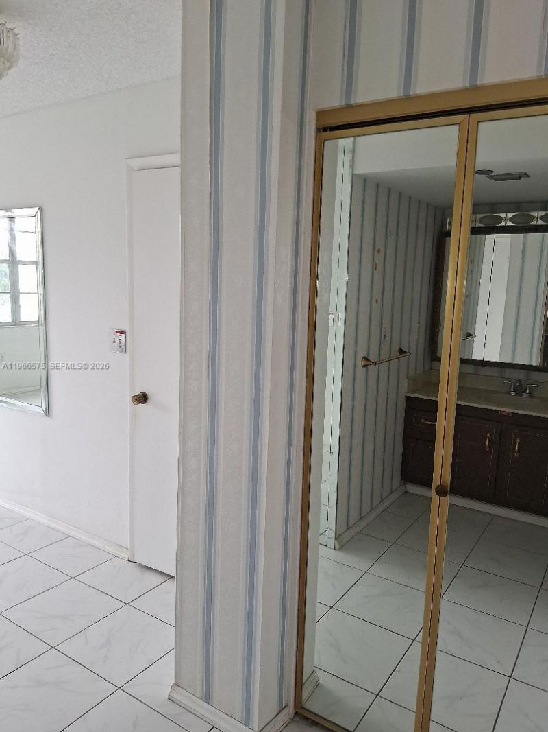 1300 St Charles Pl, Unit 302, Pembroke Pines, FL 33026 Photo