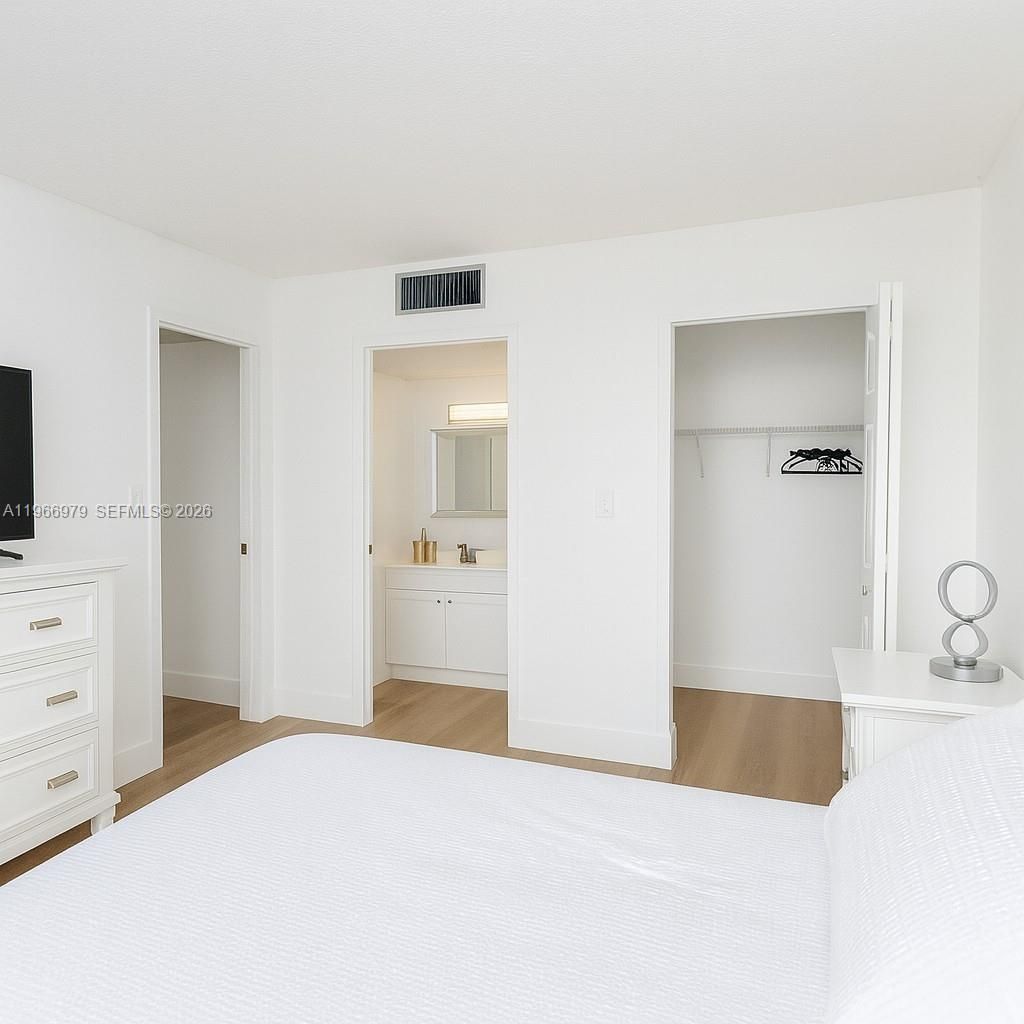 17021 N Bay Rd, Unit 906, Sunny Isles Beach, FL 33160 Photo