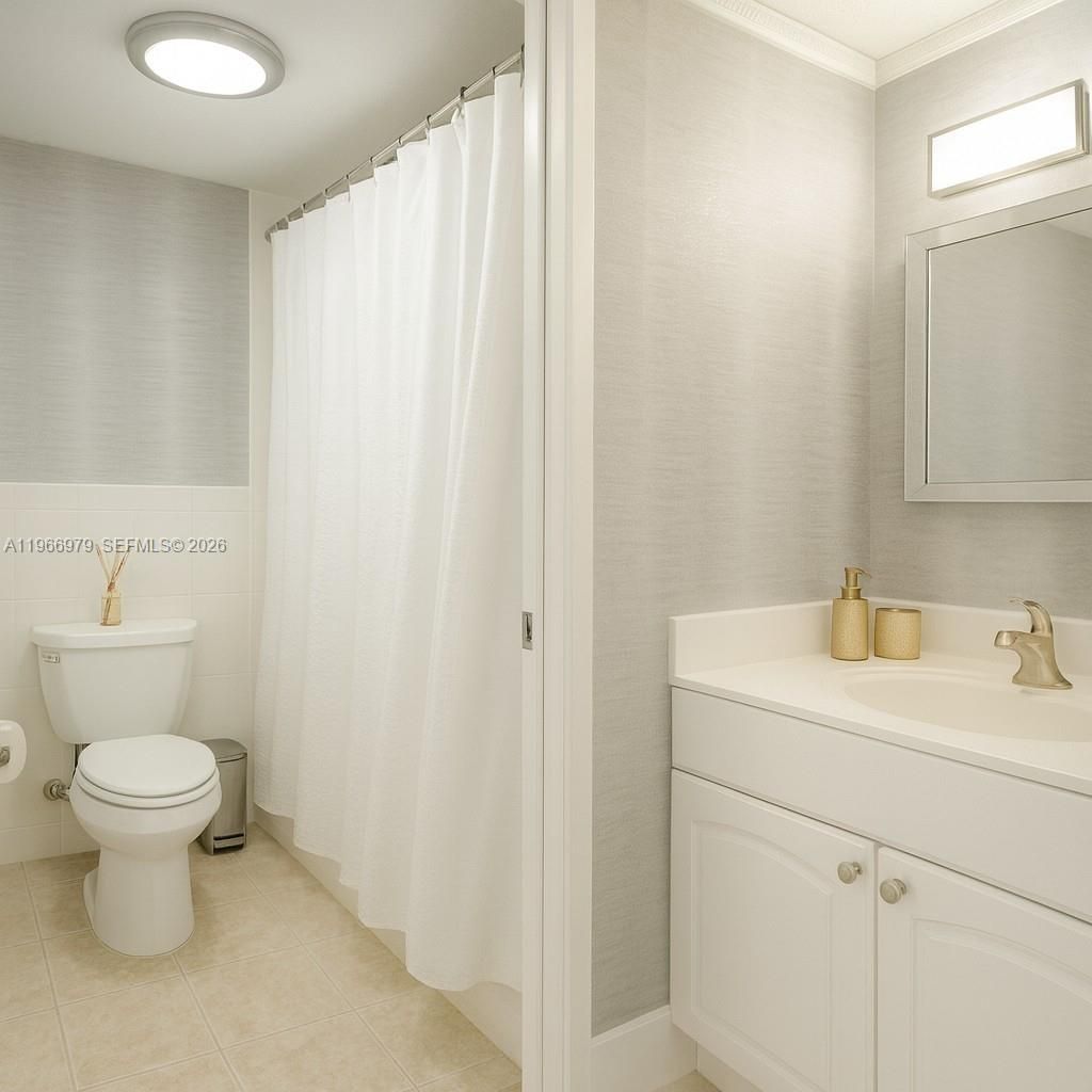 17021 N Bay Rd, Unit 906, Sunny Isles Beach, FL 33160 Photo