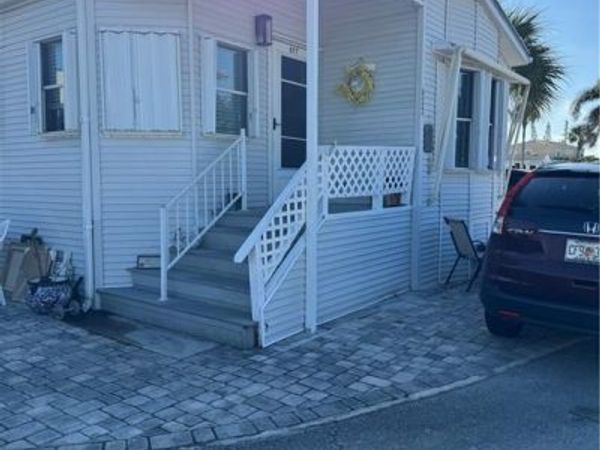 677 Nettles Boulevard, Jensen Beach, FL 34957