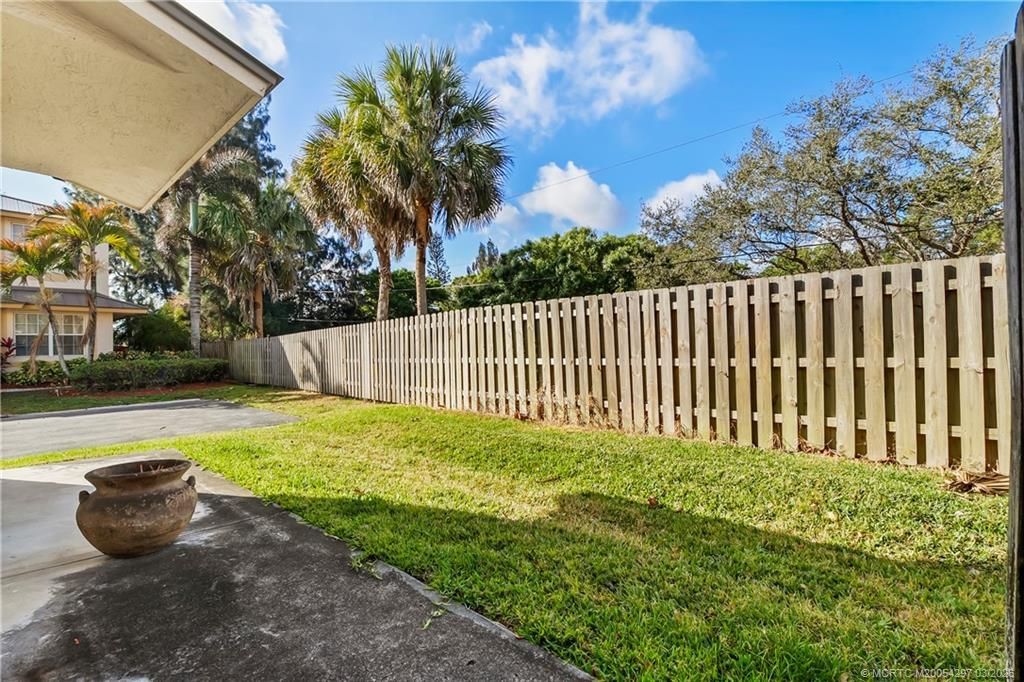324 SE Bloxham Way, Stuart, FL 34997 Photo