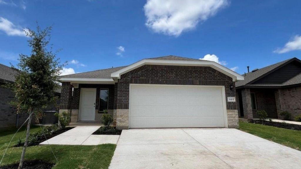 521 Red Admiral Lane, Denton, TX 76259 Main Photo