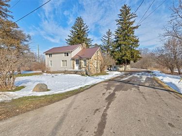 1717 S Sashabaw Road, Brandon Twp, MI 48462