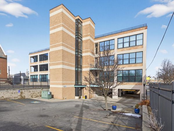 109 W Washington Avenue, Unit #16, Jackson, MI 49201